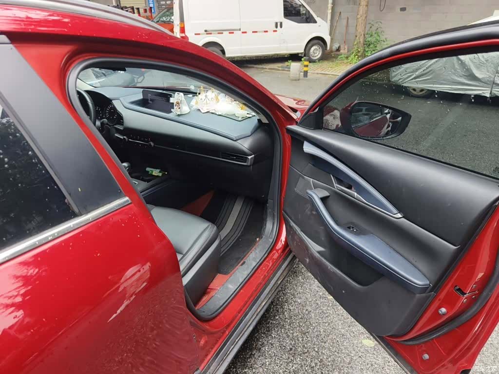 Mazda CX-30, 2022 22