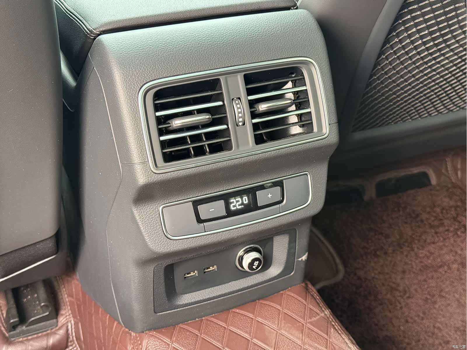 Audi Q5L, 2023 10