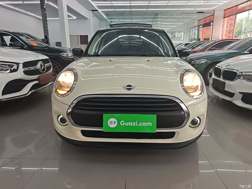 Mini ONE, 2019 3