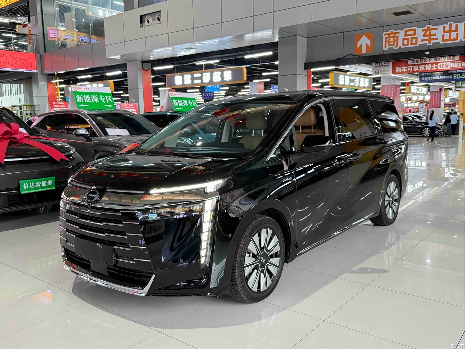 Trumpchi E8, 2025 1