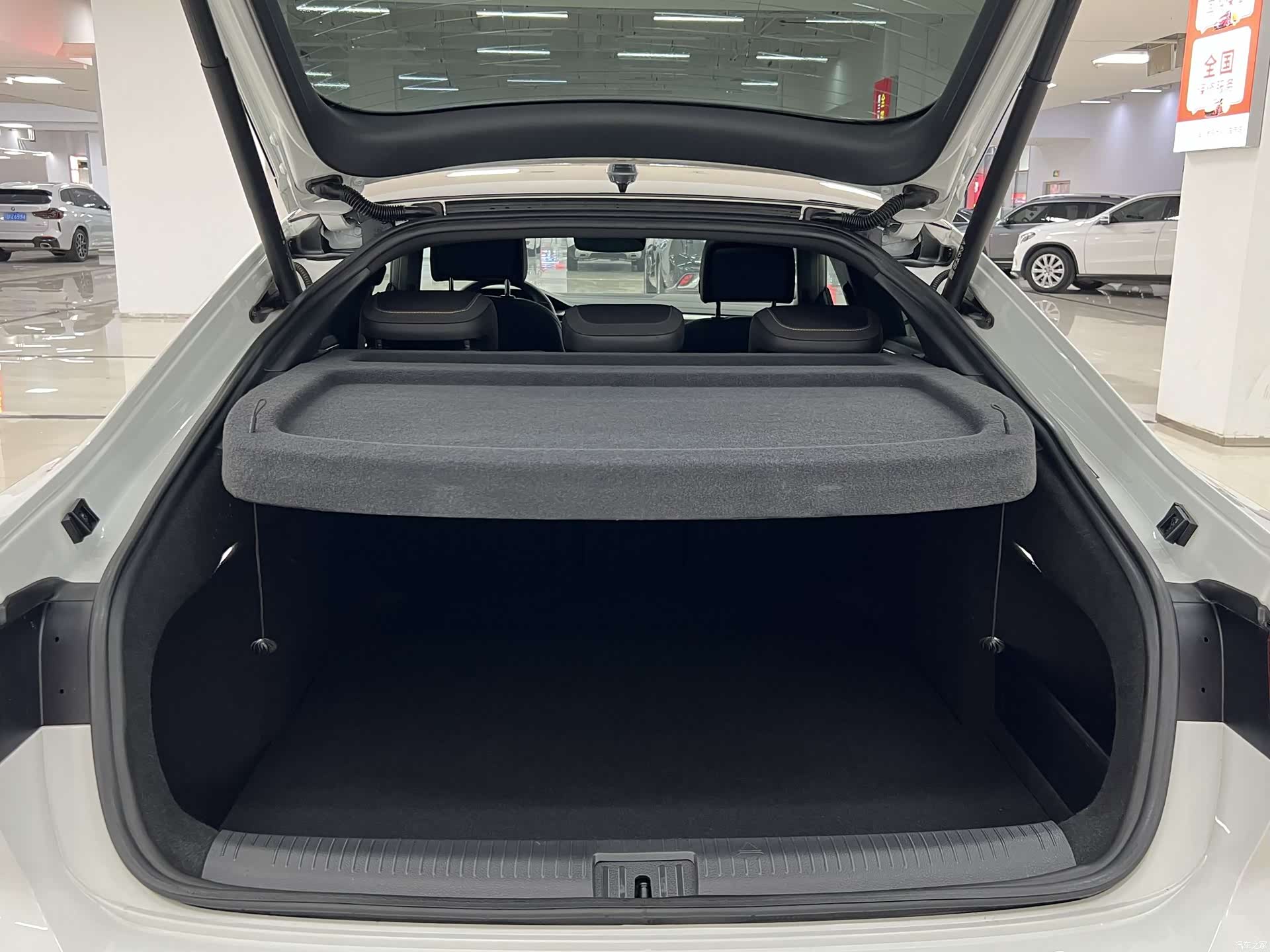 Volkswagen CC, 2023 17