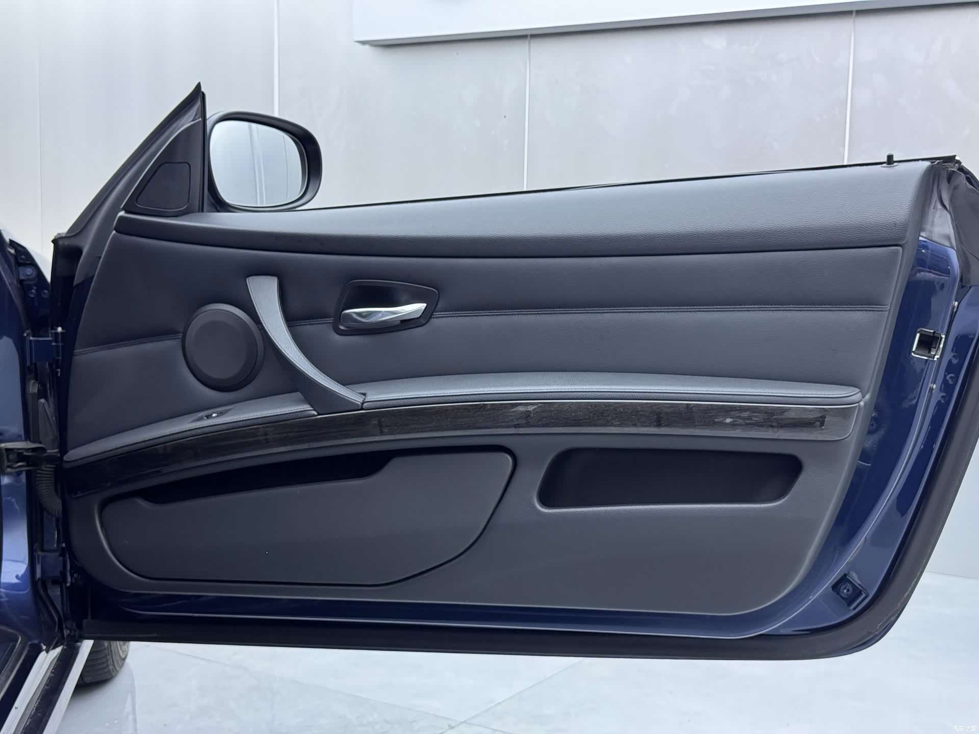 BMW 3 Series, 2011 15