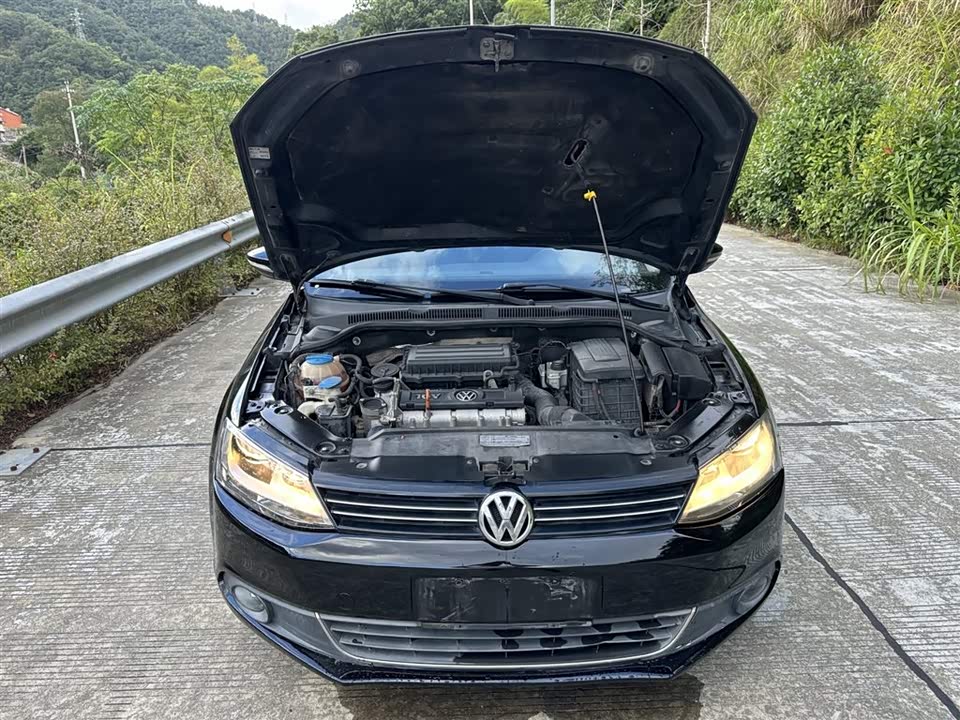 Volkswagen Sagitar