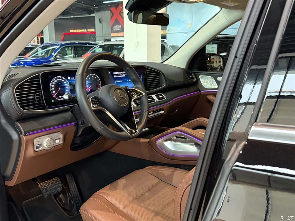 Mercedes-Benz GLE, 2024 13