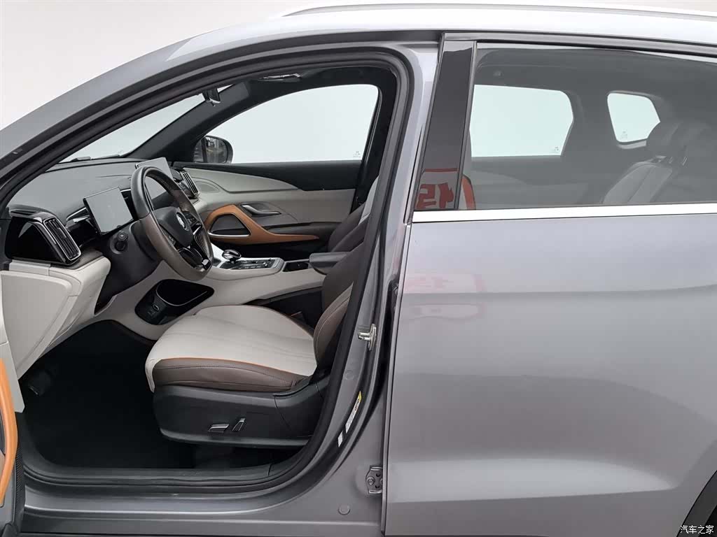 BYD Song, 2022 10