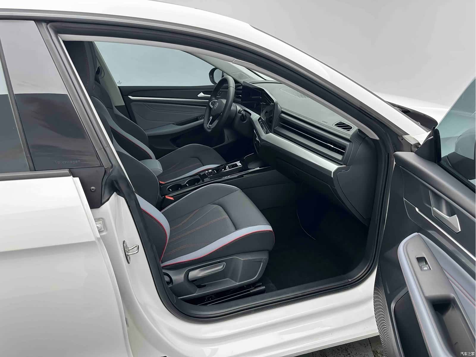Volkswagen Lamando, 2022 7