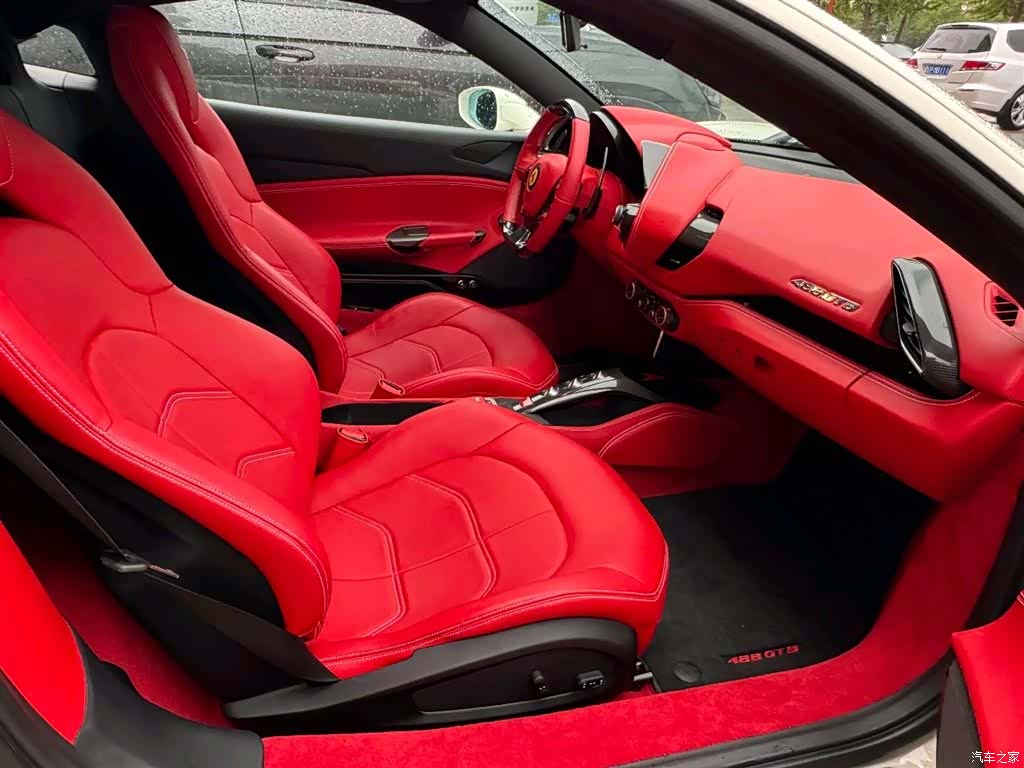 Ferrari 488, 2019 4