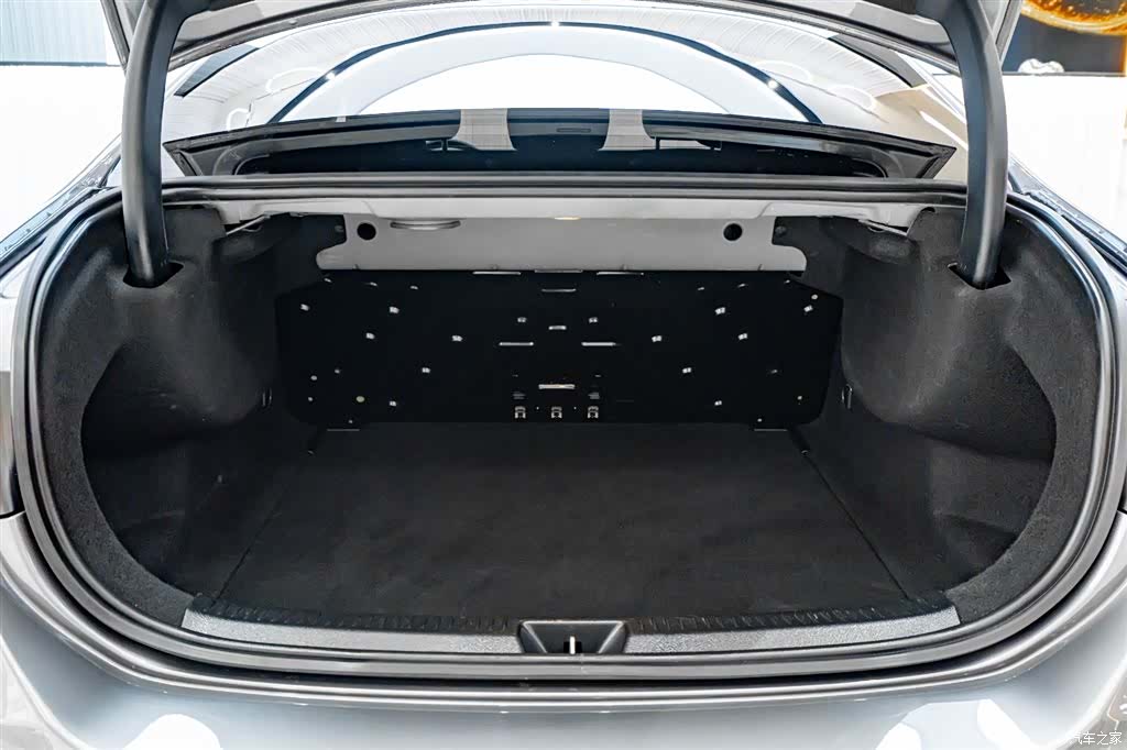 Mercedes-Benz A-Class, 2024 10