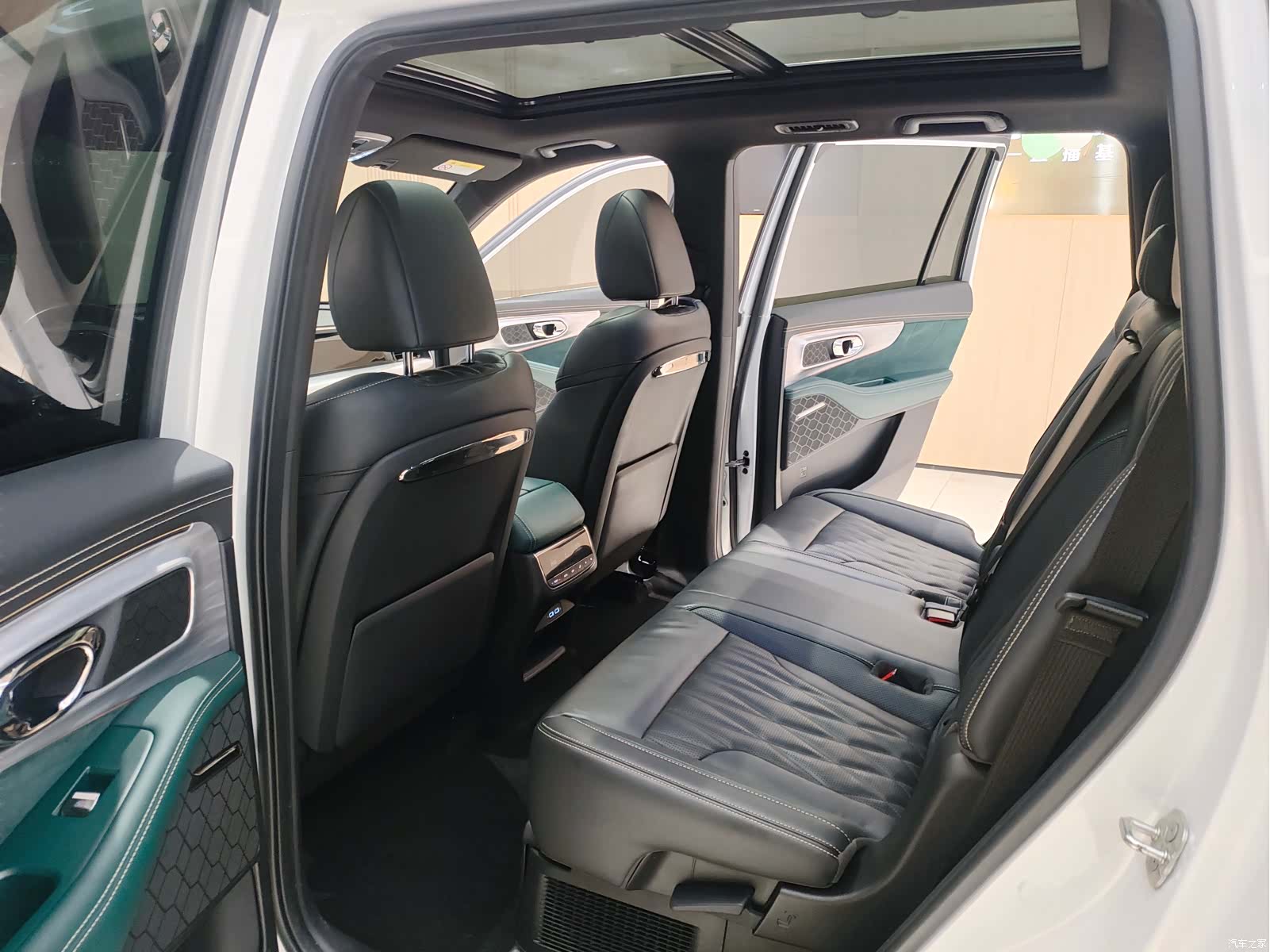 Trumpchi GS8, 2022 11