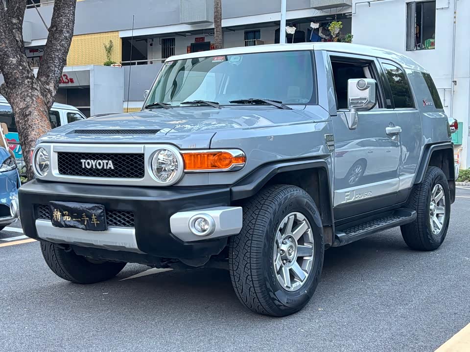 Toyota FJ Cool Luze