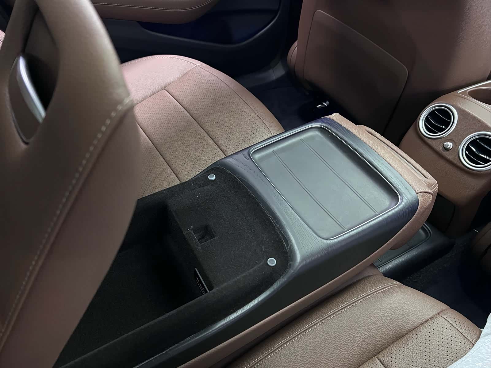 Mercedes-Benz E-Class, 2017 49