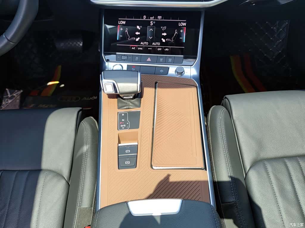 Audi A6L, 2020 14