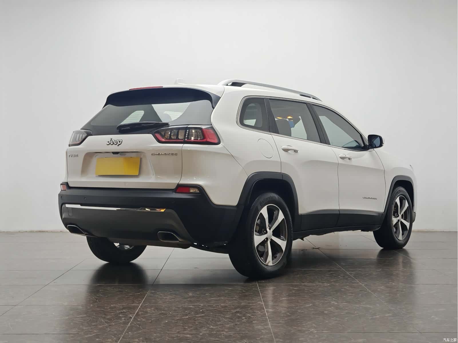 Jeep Cherokee, 2021 3