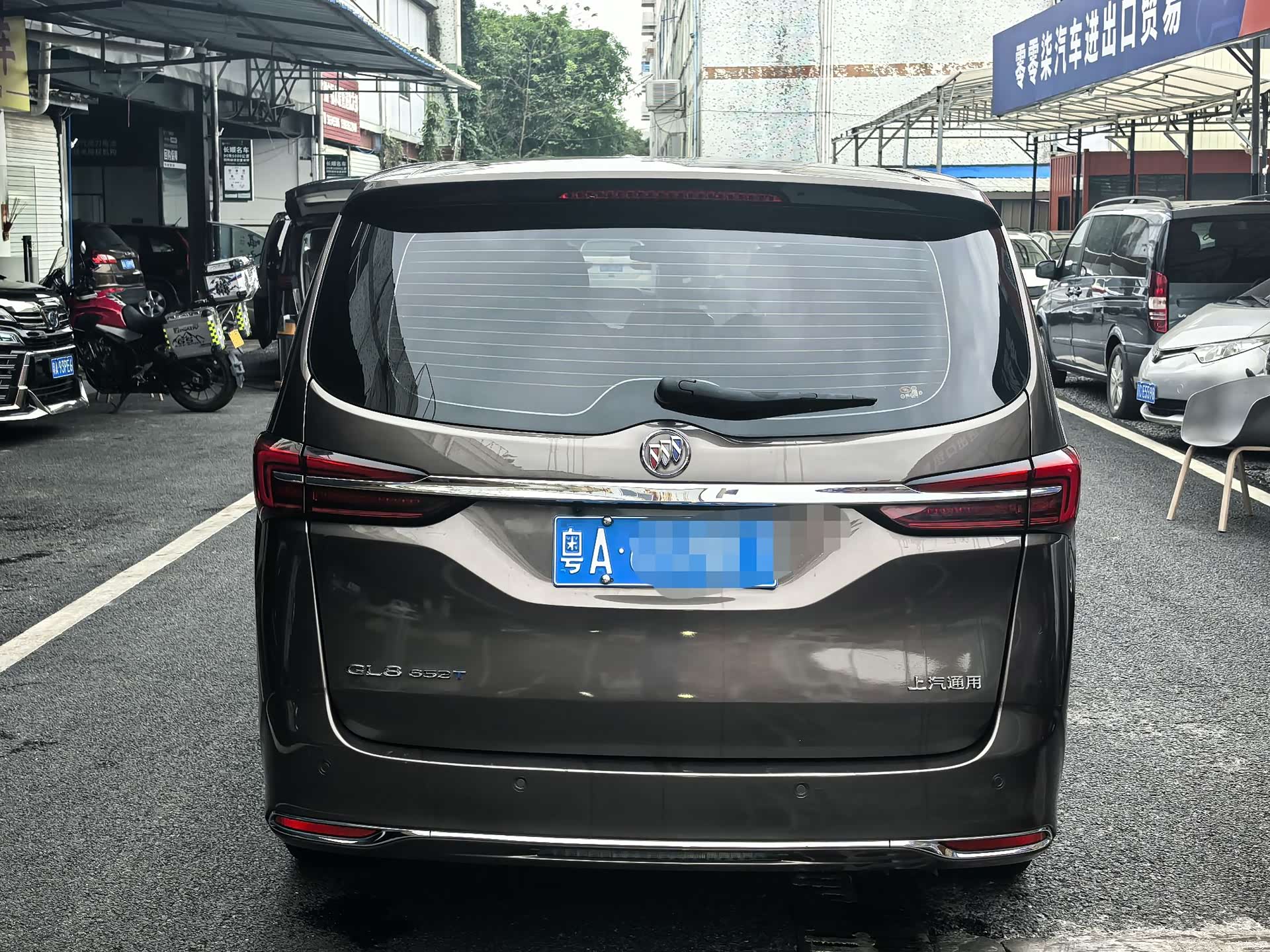 Buick GL8, 2022 6