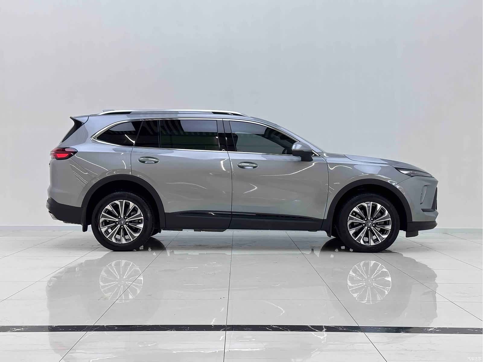 Buick Envision Plus, 2025 все фото