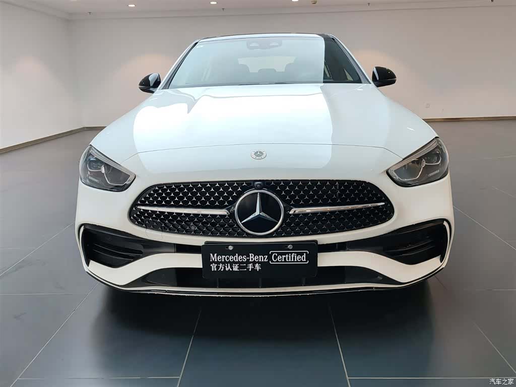 Mercedes-Benz C-Class, 2024 4