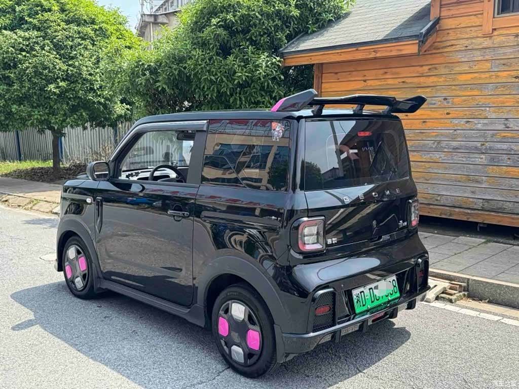 Geely Panda, 2025 6
