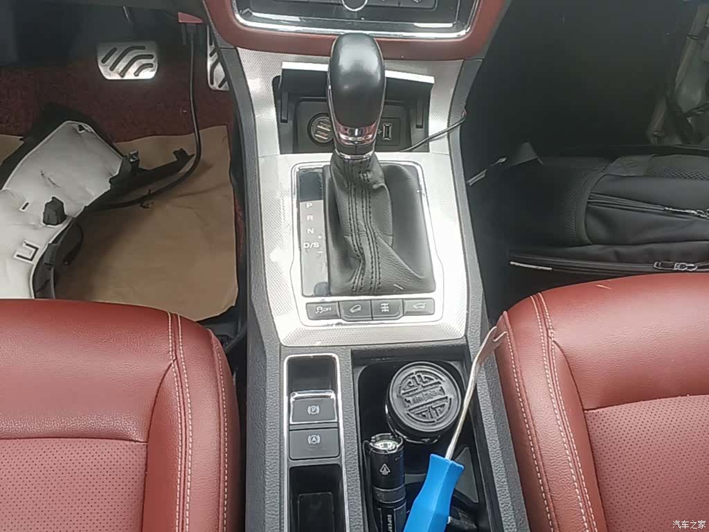 Roewe RX5, 2017 14