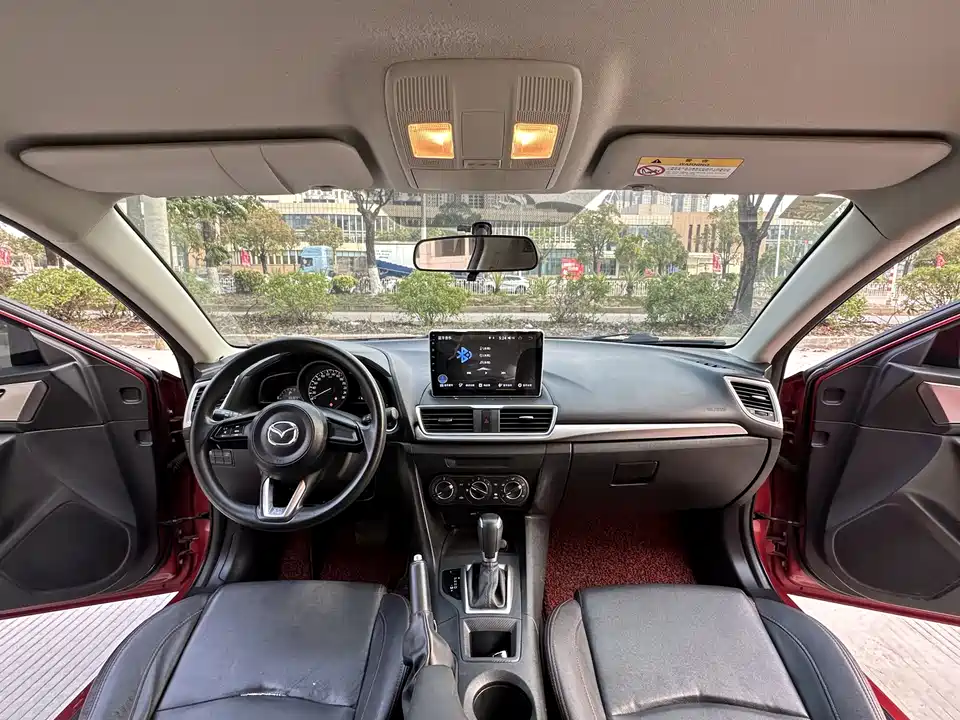 Mazda 3 Angkesaila