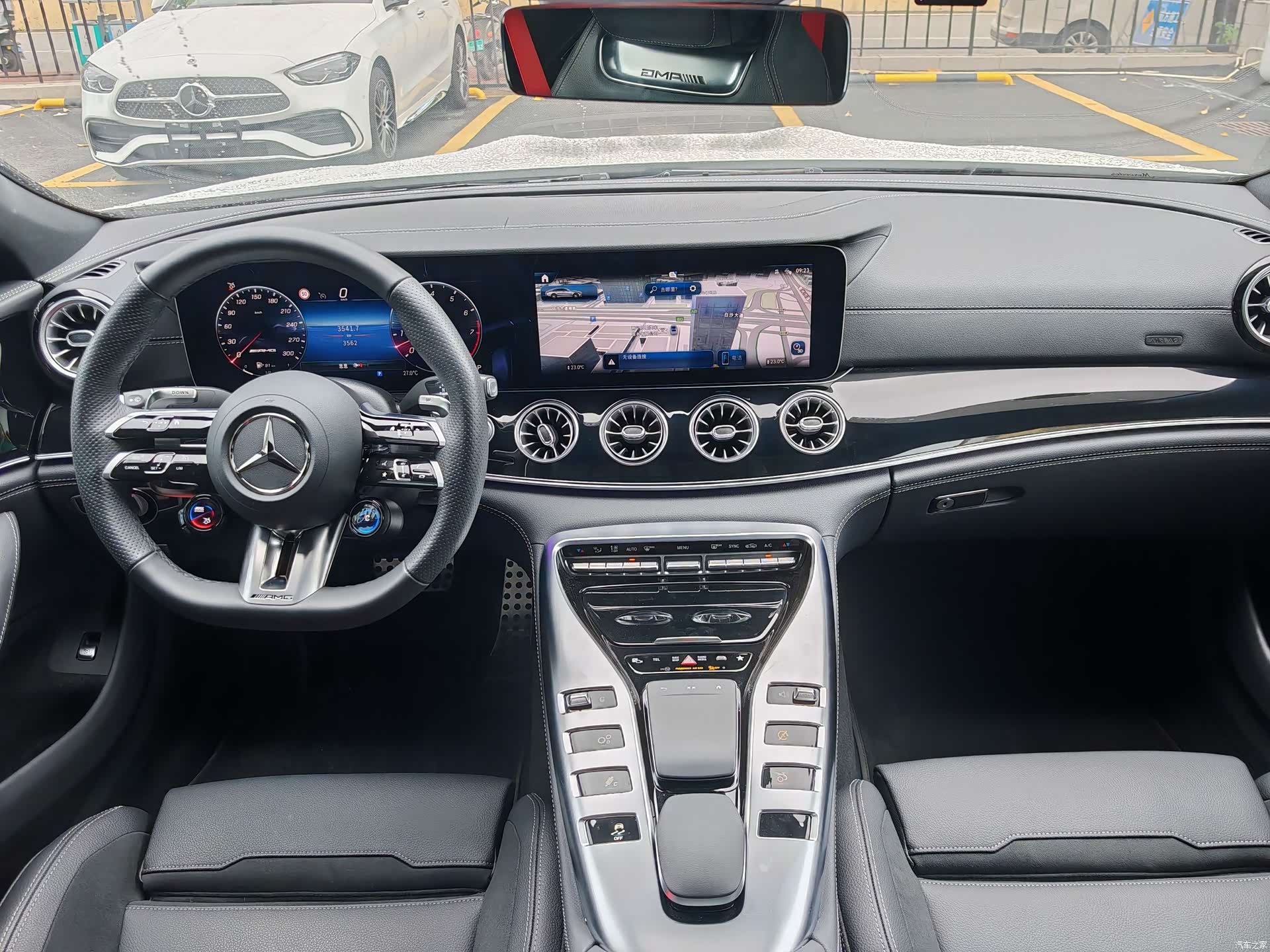 MG AMG, 2025 12