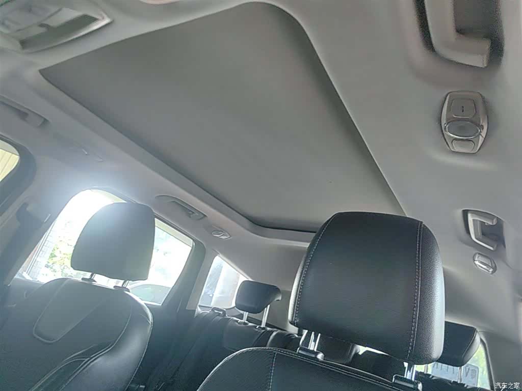 Ford Kuga, 2015 18