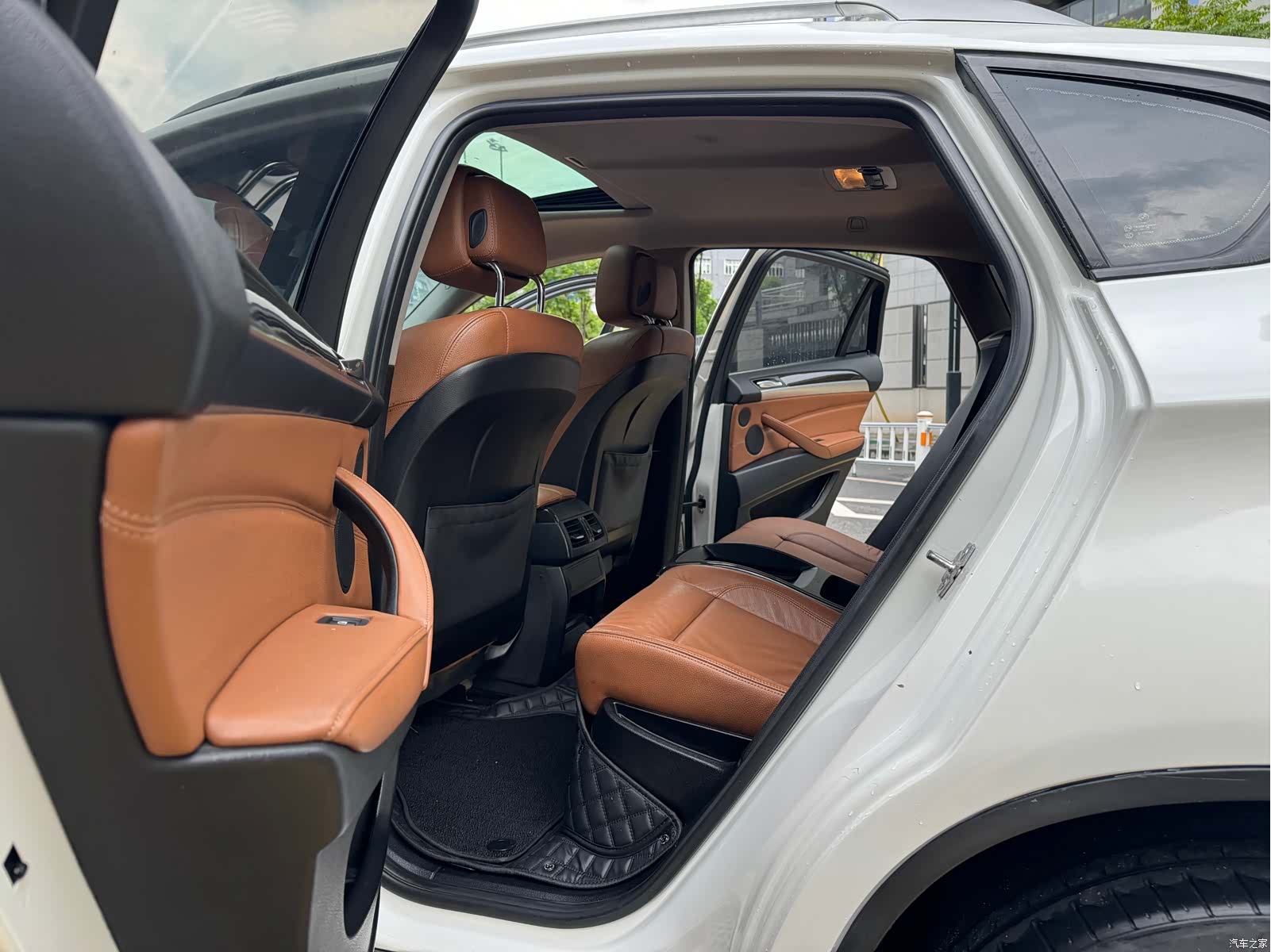 BMW X6, 2012 12