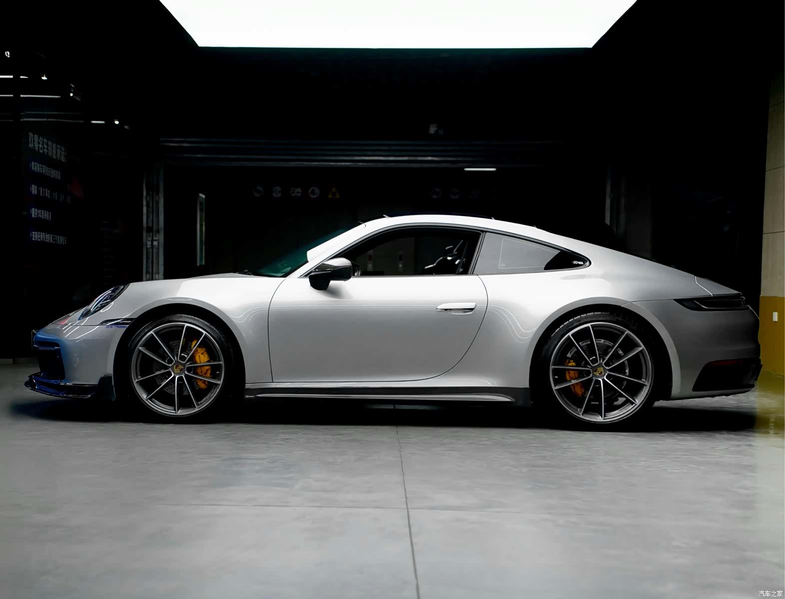 Porsche 911, 2022 3