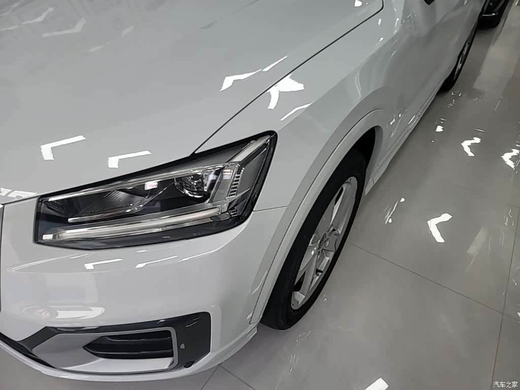 Audi Q2L, 2020 24