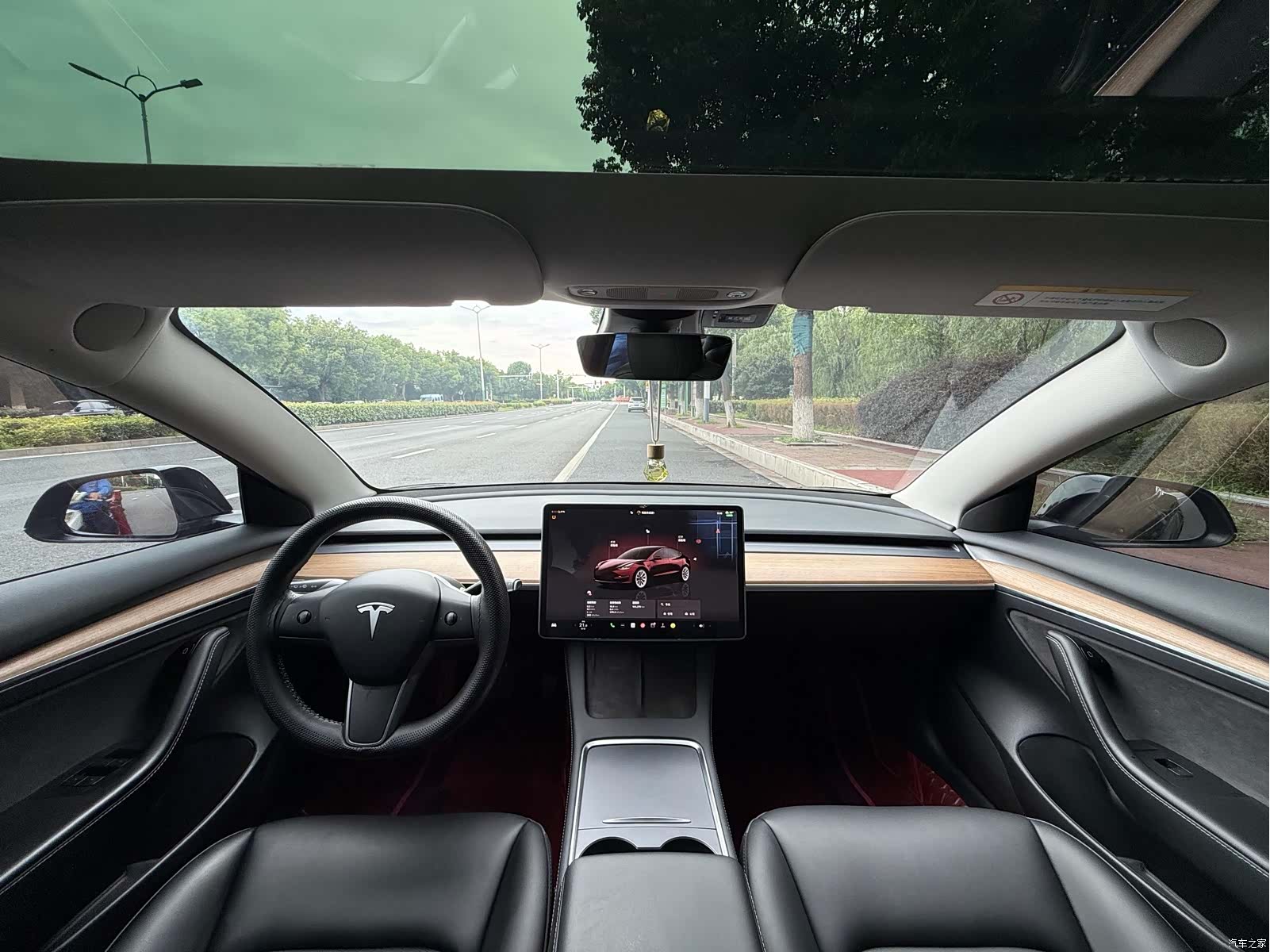 Tesla Model 3, 2022 16