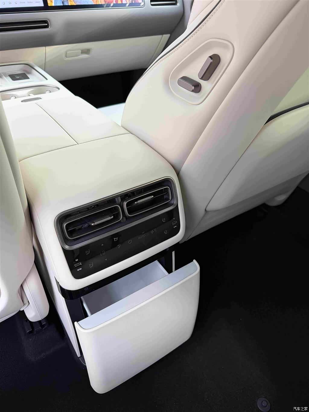 Li Auto i6, 2025 6