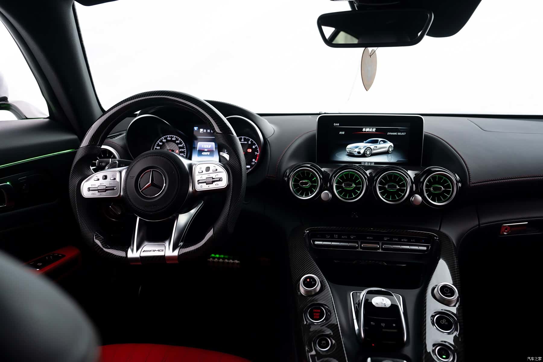 MG AMG, 2016 32