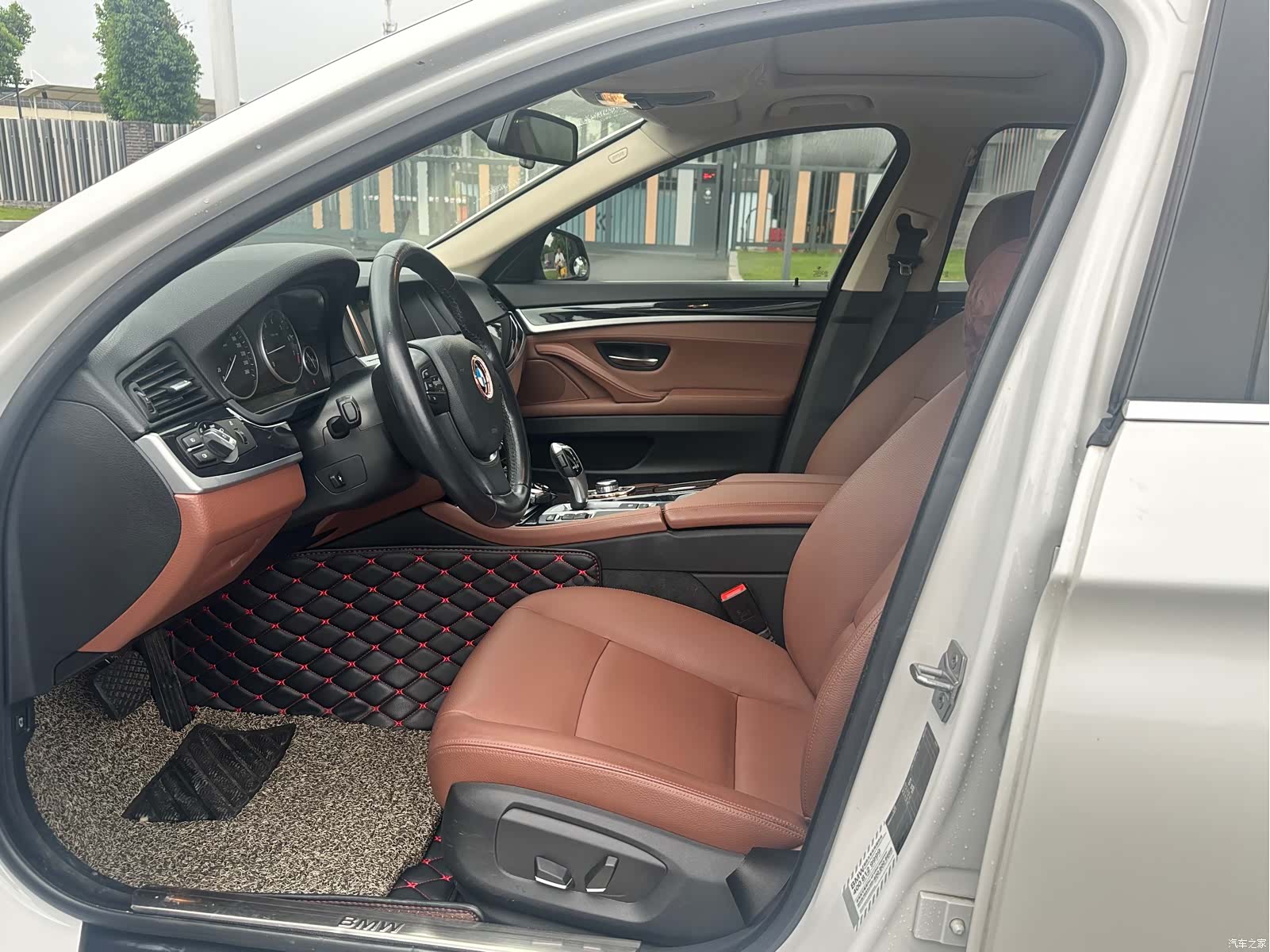 BMW 5 Series, 2017 11