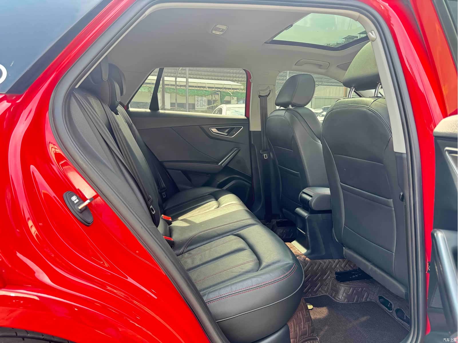 Audi Q2L, 2022 15