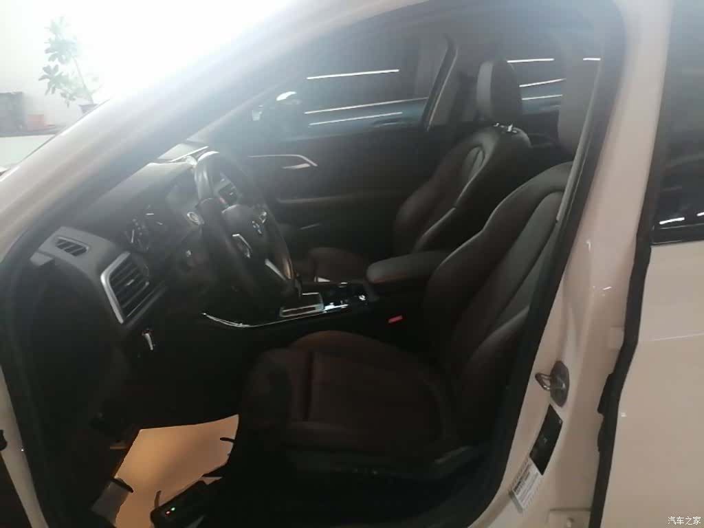 BMW 1 Series, 2020 15