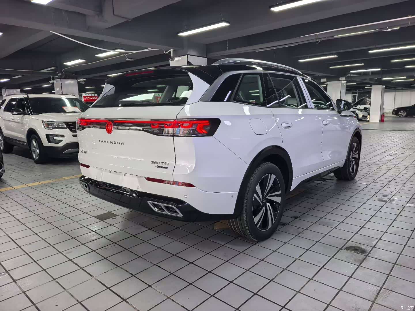Volkswagen Talagon, 1900 9