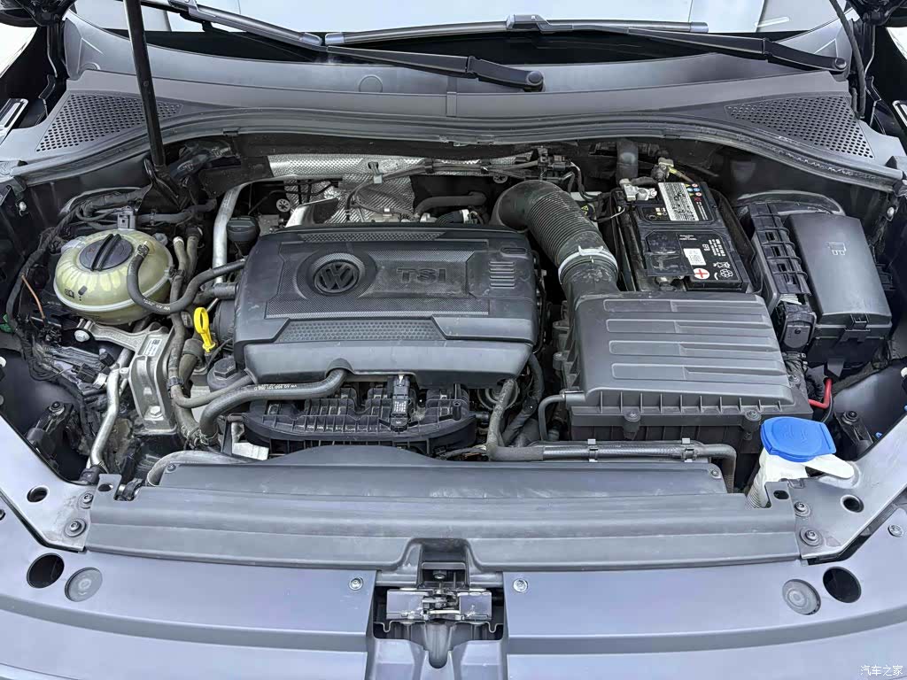 Volkswagen Tiguan L, 2022 10