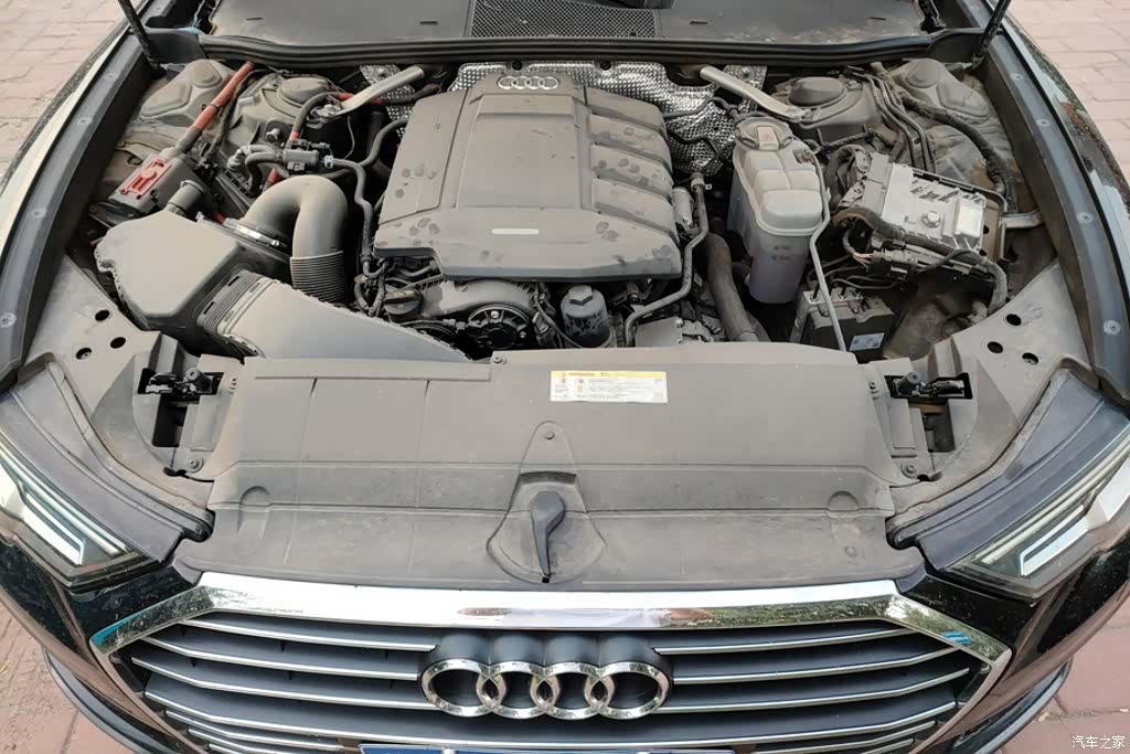 Audi A6L, 2020 10