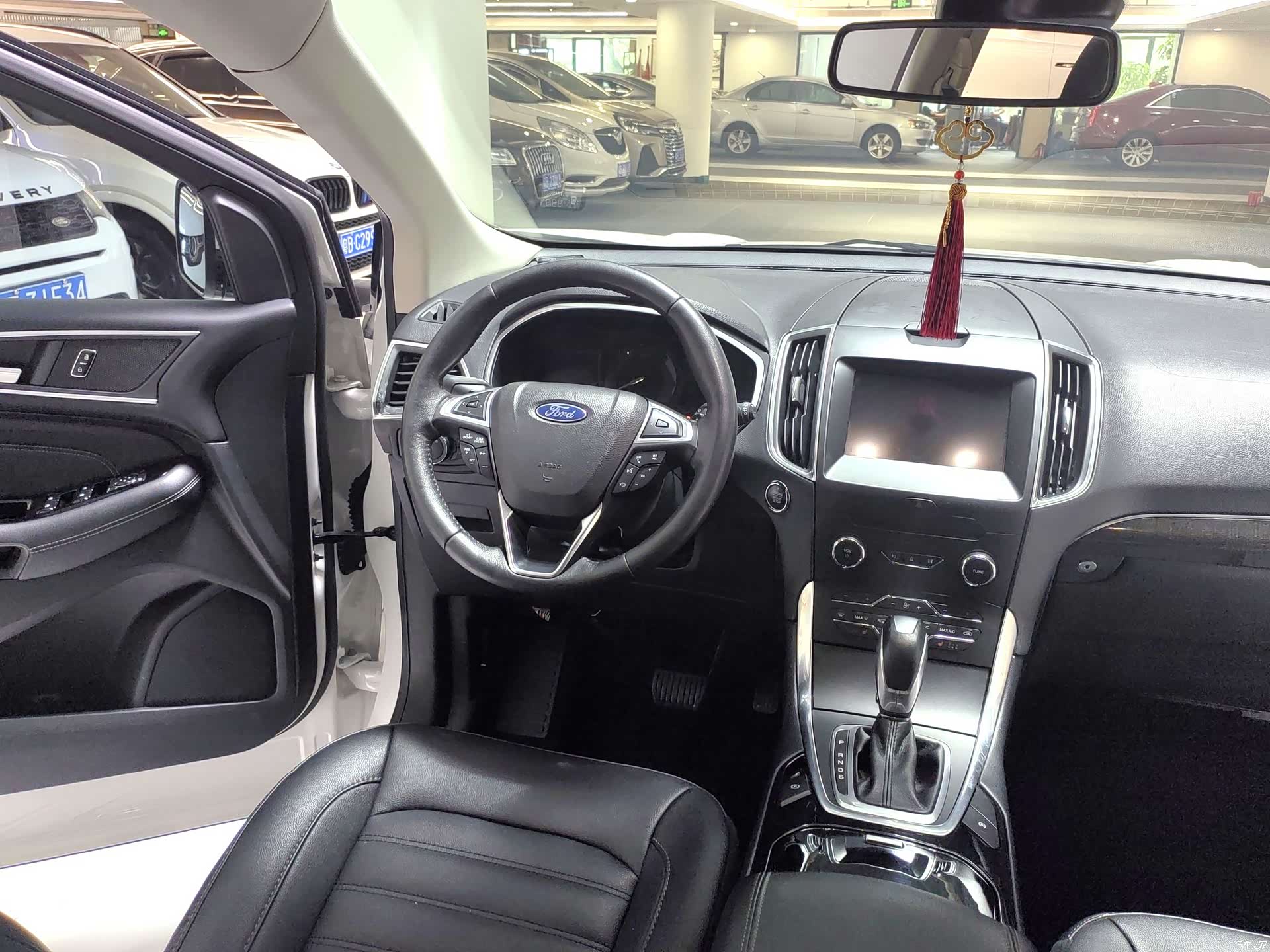 Ford Edge, 2019 10