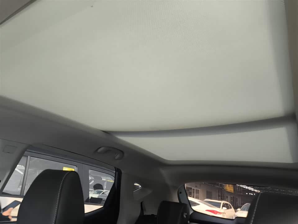 MG EZS pure electric