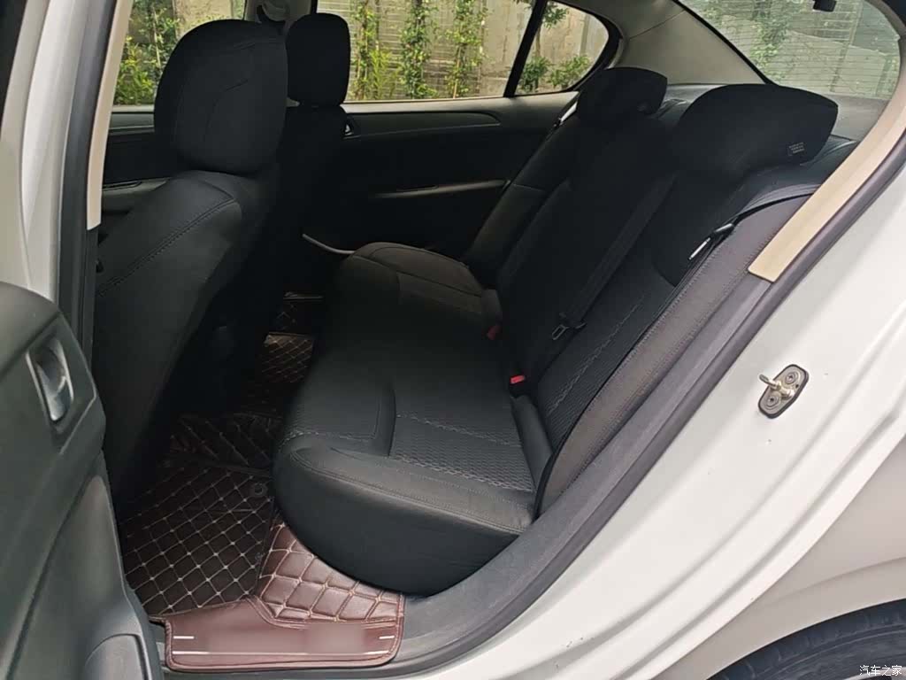 Peugeot 308, 2015 17