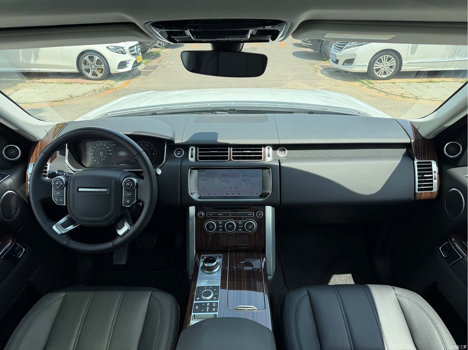 Land Rover Range Rover, 2017 все фото