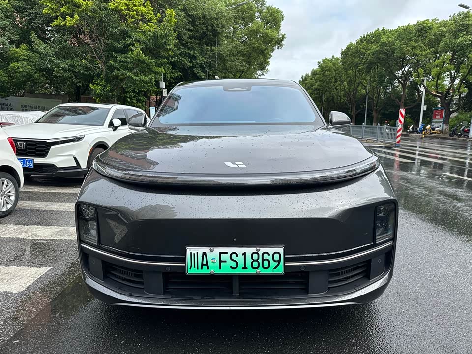 Li Auto Ideal L8