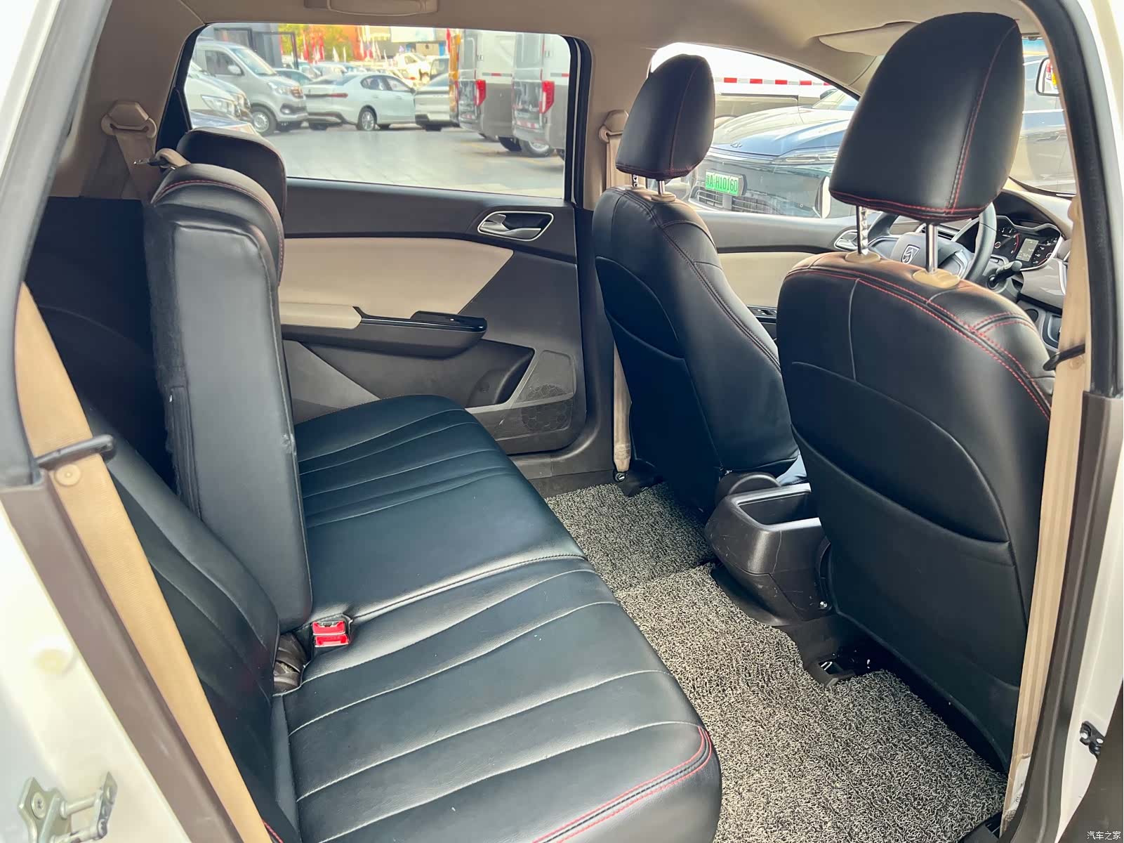 Wuling 310W, 2017 12