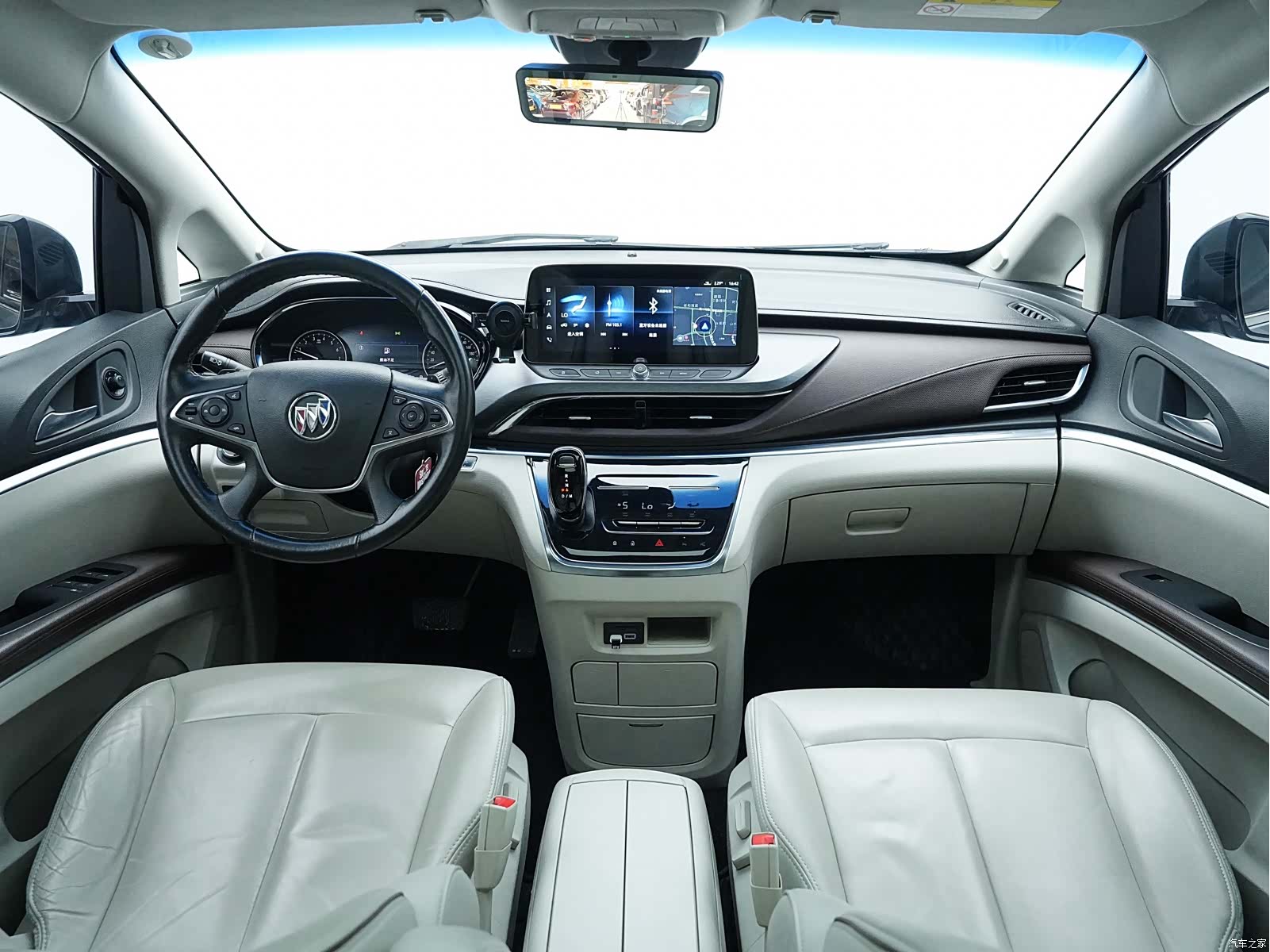 Buick GL8, 2020 12