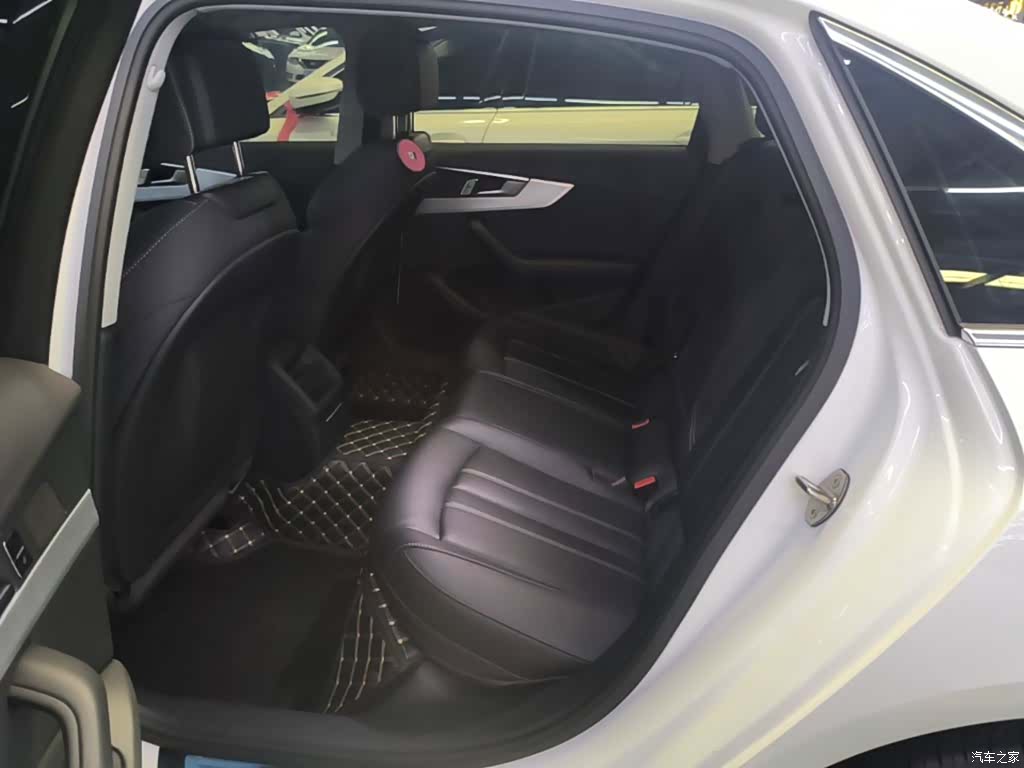 Audi A4L, 2024 17