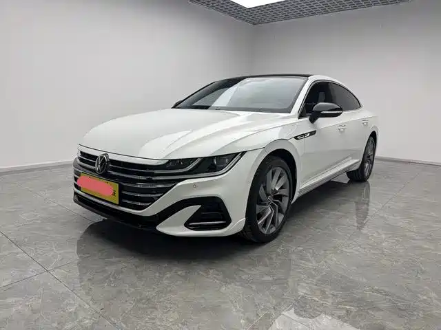 Volkswagen CC 2024 — купить из Китая под заказ