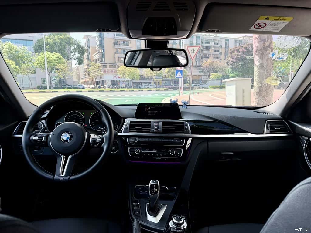 BMW 3 Series, 2017 все фото