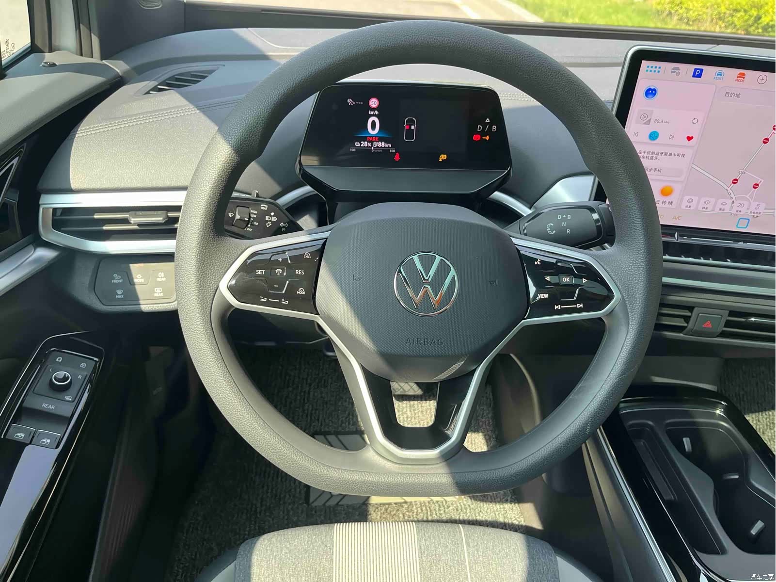 Volkswagen ID.4, 2025 все фото