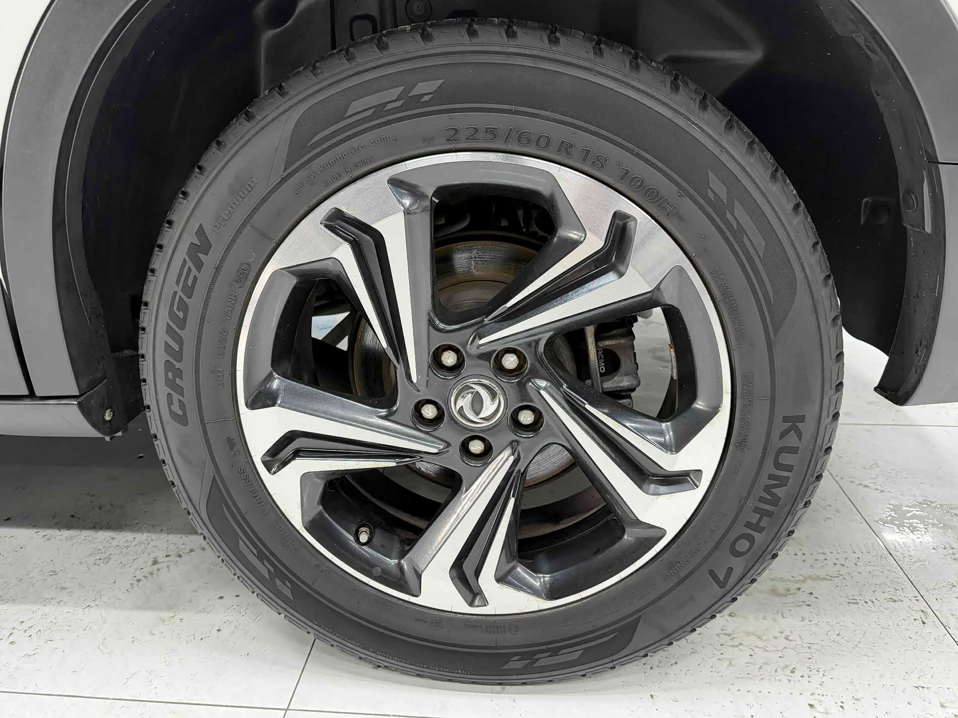 DongFeng AX7, 2017 16