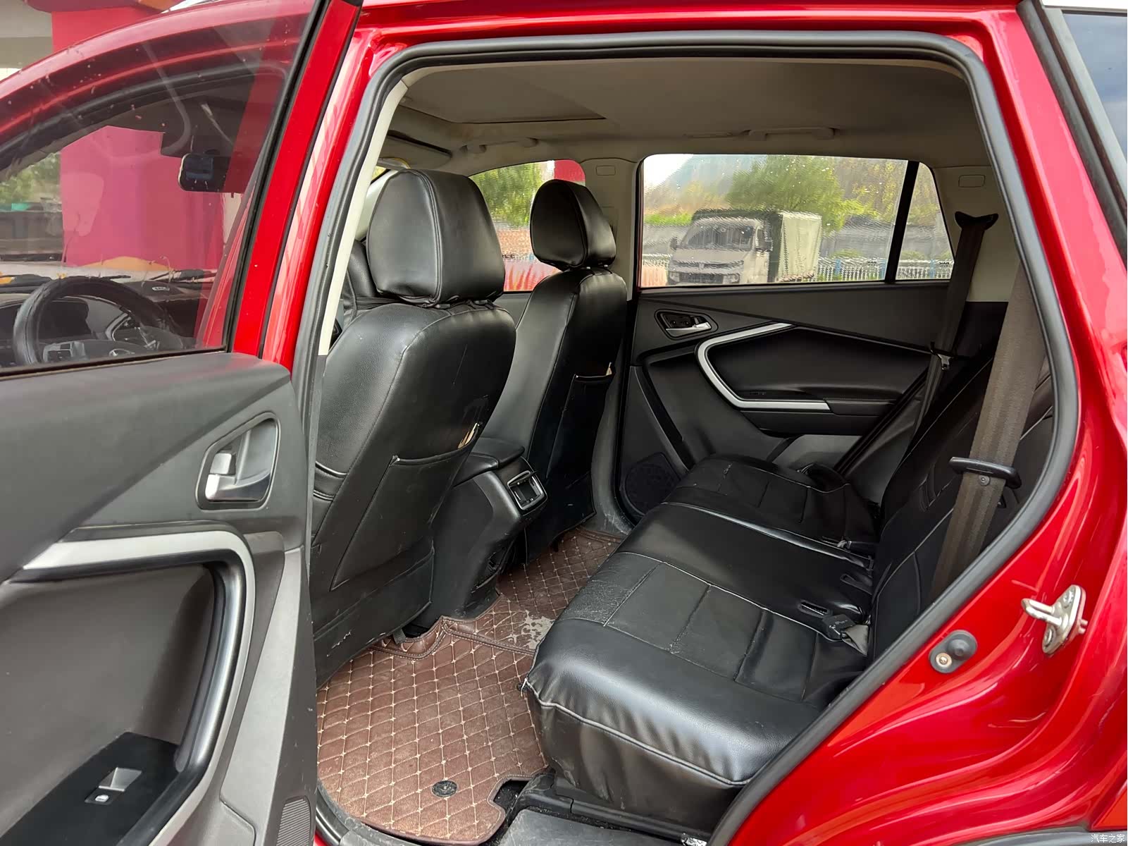 BAIC S6, 2016 12